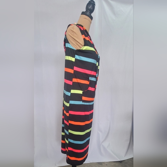 Bobbie Brooks Tee Midi Dress Multi Colored Size M Sleeveless with Hoodie - Picture 5 of 9